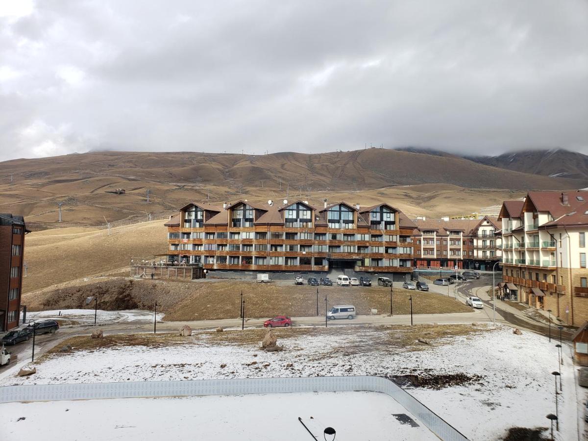 Redco Four Seasons In New Gudauri 302 Apartment Luaran gambar